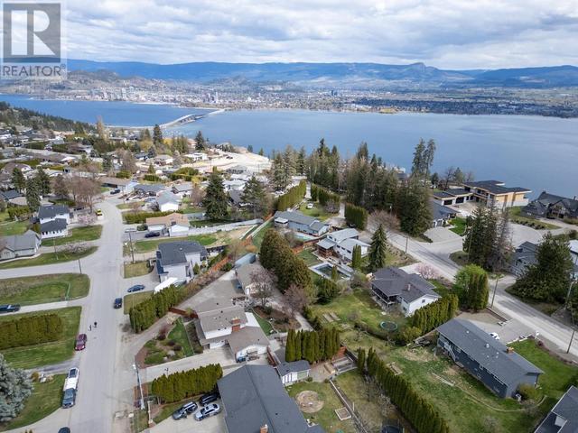 2401 Crestview Road, House detached with 5 bedrooms, 4 bathrooms and 5 parking in West Kelowna BC | Image 75