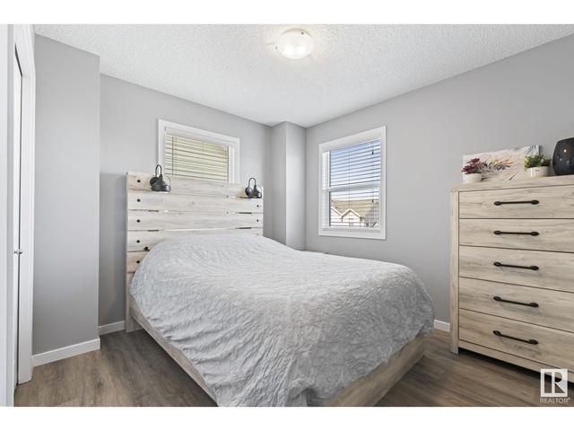 7704 24 Av Sw, House detached with 3 bedrooms, 2 bathrooms and 2 parking in Edmonton AB | Image 25