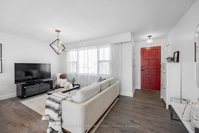 4075a Lawrence Ave E, House detached with 2 bedrooms, 1 bathrooms and 4 parking in Toronto ON | Image 9