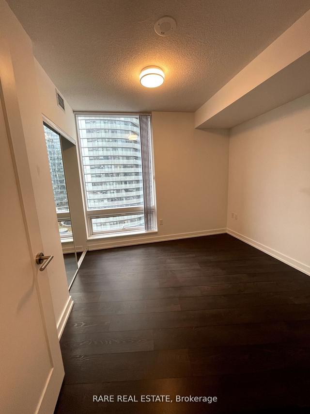 1311 - 10 York St, Condo with 1 bedrooms, 1 bathrooms and 0 parking in Toronto ON | Image 17