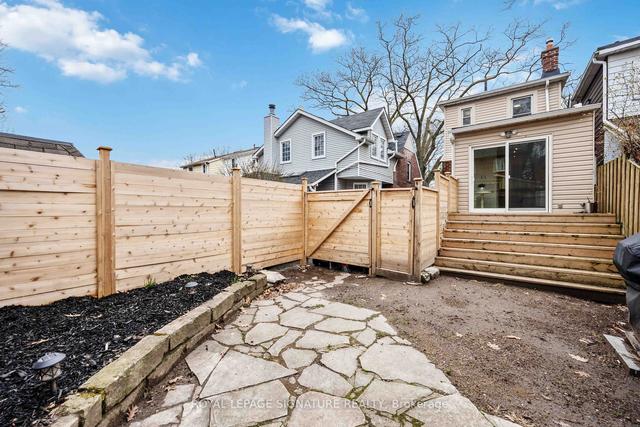 148 Audrey Ave, House detached with 2 bedrooms, 2 bathrooms and 1 parking in Toronto ON | Image 35