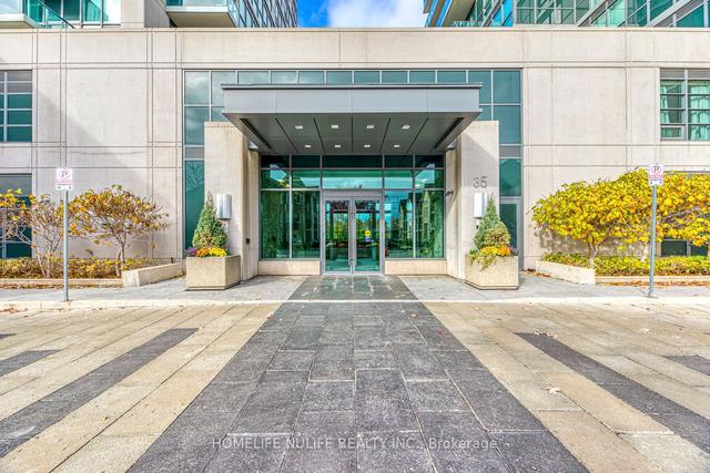 510 - 35 Brian Peck Cres, Condo with 2 bedrooms, 2 bathrooms and 1 parking in Toronto ON | Image 1