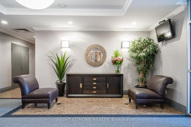 402 - 2772 Keele St, Condo with 2 bedrooms, 2 bathrooms and 2 parking in Toronto ON | Image 27