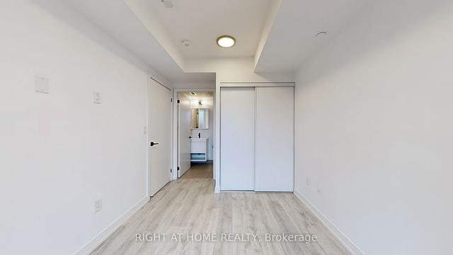 410 - 2 Augusta Ave, Condo with 1 bedrooms, 2 bathrooms and 0 parking in Toronto ON | Image 13