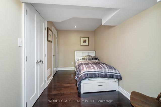 199 Ridgewood Rd, House detached with 3 bedrooms, 3 bathrooms and 8 parking in Toronto ON | Image 30