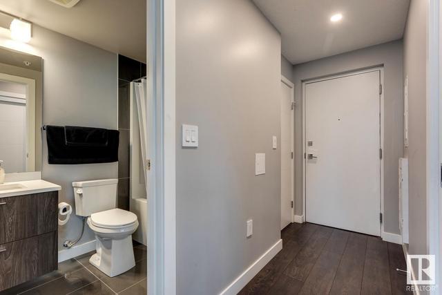 1402 - 10180 103 St Nw, Condo with 2 bedrooms, 2 bathrooms and 1 parking in Edmonton AB | Image 3