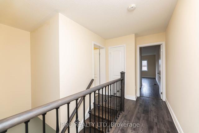 914 Francine Cres, House semidetached with 3 bedrooms, 3 bathrooms and 2 parking in Mississauga ON | Image 22