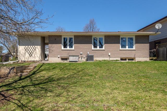 1011 Cumberland Ave, House detached with 3 bedrooms, 2 bathrooms and 3 parking in Peterborough ON | Image 26