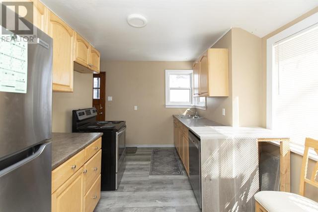 140 Algonquin St S, House detached with 3 bedrooms, 2 bathrooms and null parking in Thunder Bay ON | Image 6