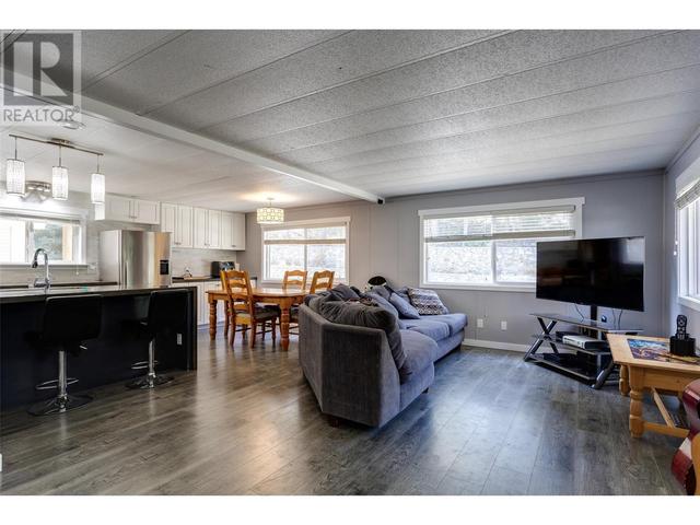 1a - 4075 Mcclain Road, House other with 3 bedrooms, 2 bathrooms and 4 parking in Kelowna BC | Image 18