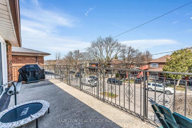 314 Atlas Ave, House detached with 8 bedrooms, 3 bathrooms and 6 parking in Toronto ON | Image 7