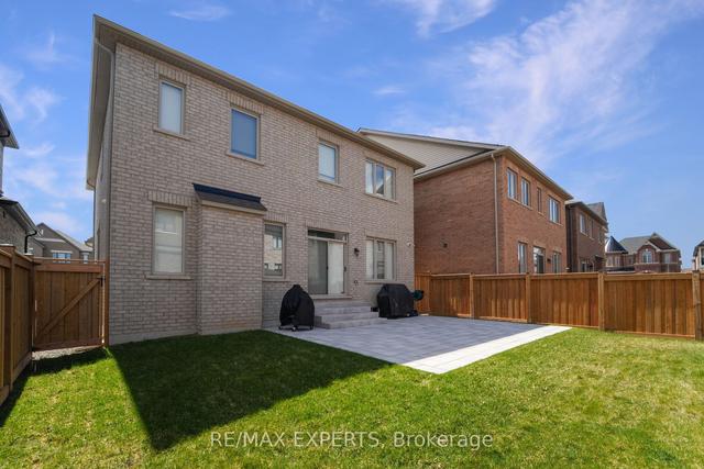 459 Mactier Dr, House detached with 4 bedrooms, 4 bathrooms and 4 parking in Vaughan ON | Image 22