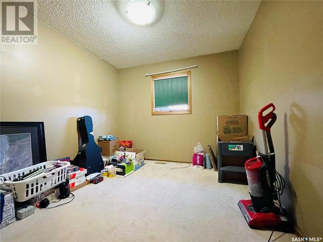 1363 Underhill Crescent, House detached with 4 bedrooms, 3 bathrooms and null parking in Regina SK | Image 13
