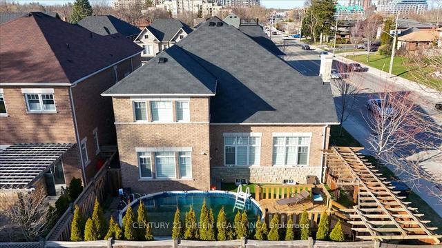 3061 Lakeshore Rd W, House detached with 4 bedrooms, 5 bathrooms and 4 parking in Oakville ON | Image 23