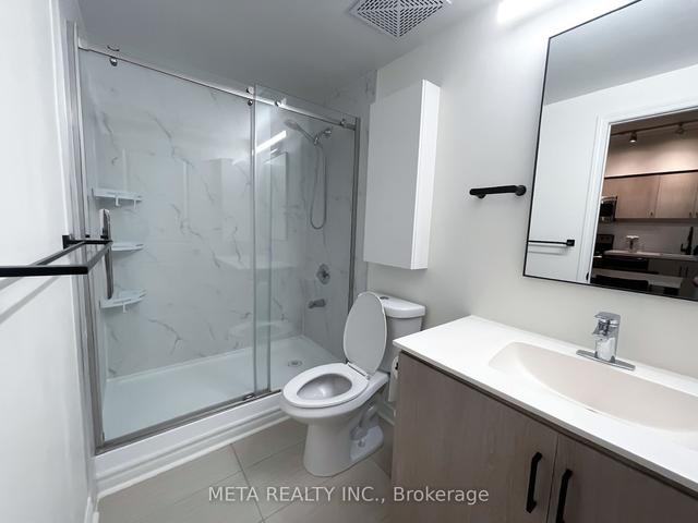 406 - 2885 Bayview Ave, Condo with 1 bedrooms, 1 bathrooms and 1 parking in Toronto ON | Image 2