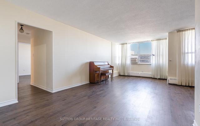 1421 - 451 The West Mall, Condo with 2 bedrooms, 1 bathrooms and 1 parking in Toronto ON | Image 26