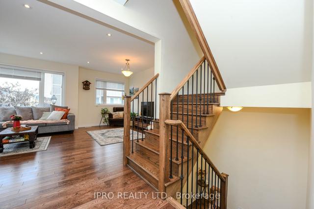 3041 Creekshore Common, Townhouse with 4 bedrooms, 5 bathrooms and 2 parking in Oakville ON | Image 11