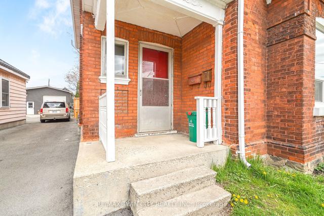 198 Sheridan St, House detached with 3 bedrooms, 2 bathrooms and 3 parking in Brantford ON | Image 26