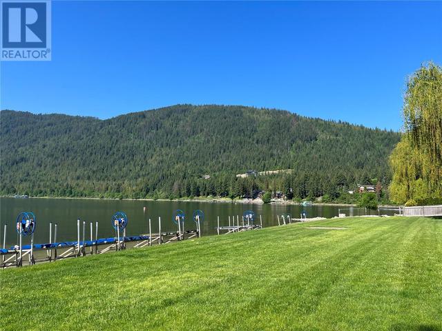 242 - 213 White Pine Crescent, Condo with 2 bedrooms, 1 bathrooms and 2 parking in Sicamous BC | Image 22