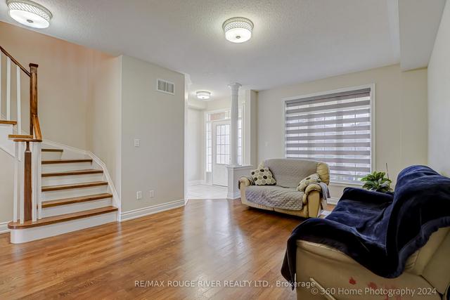 6932 14th Ave, House attached with 3 bedrooms, 3 bathrooms and 3 parking in Markham ON | Image 2