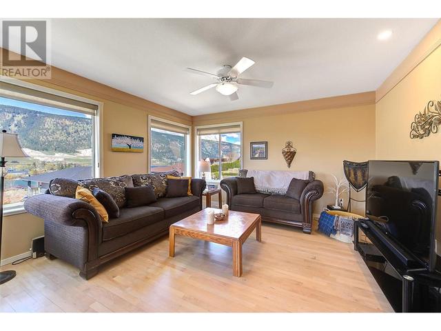 15718 Greenhow Road, House detached with 3 bedrooms, 2 bathrooms and 5 parking in Lake Country BC | Image 5