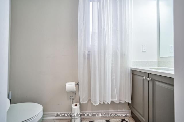 42 Seedhouse Rd, Condo with 2 bedrooms, 4 bathrooms and 4 parking in Brampton ON | Image 39