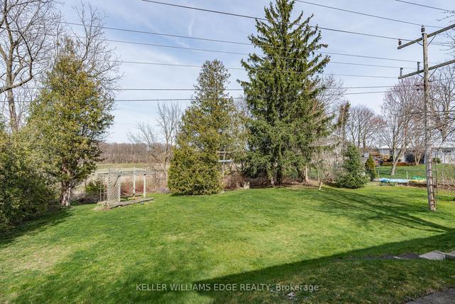 1352 Centre Rd, House detached with 3 bedrooms, 2 bathrooms and 6 parking in Hamilton ON | Image 24