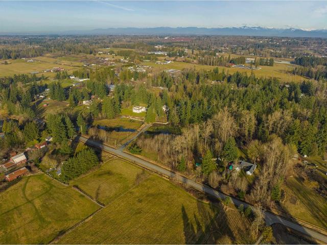 25039 8 Avenue, House detached with 6 bedrooms, 5 bathrooms and null parking in Langley BC | Image 9