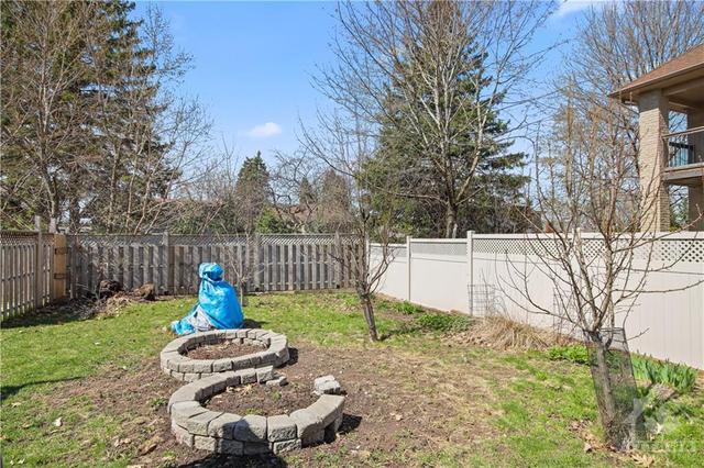 57 Epworth Avenue, House detached with 4 bedrooms, 3 bathrooms and 6 parking in Ottawa ON | Image 30