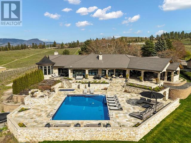 4040 Casorso Road, House detached with 4 bedrooms, 6 bathrooms and 22 parking in Kelowna BC | Image 2