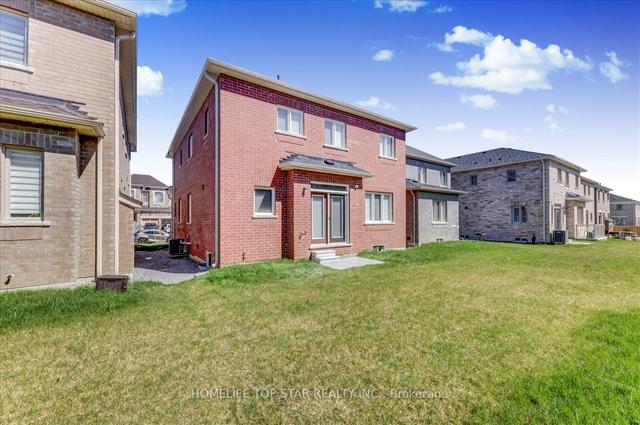 207 Wesmina Ave, House detached with 4 bedrooms, 4 bathrooms and 6 parking in Whitchurch Stouffville ON | Image 29