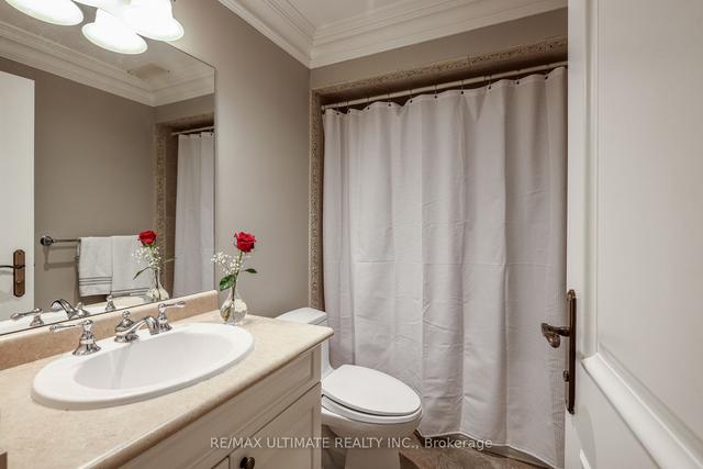 129 Donlea Dr, House detached with 4 bedrooms, 6 bathrooms and 3 parking in Toronto ON | Image 31