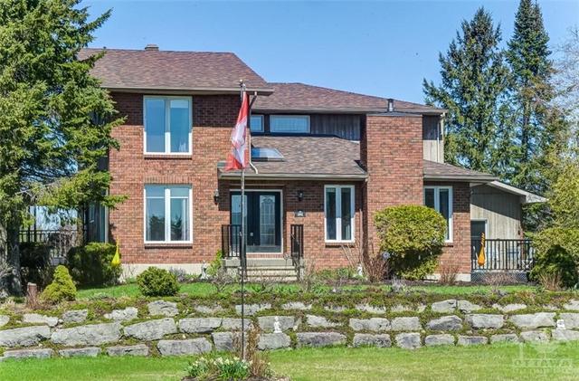 101 Carterfarm Crescent, House detached with 4 bedrooms, 3 bathrooms and 10 parking in Ottawa ON | Image 2