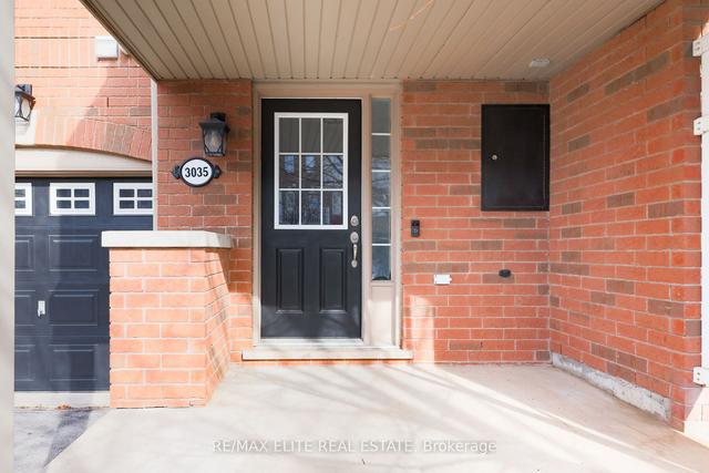 3035 Dewridge Ave, House attached with 2 bedrooms, 2 bathrooms and 3 parking in Oakville ON | Image 12