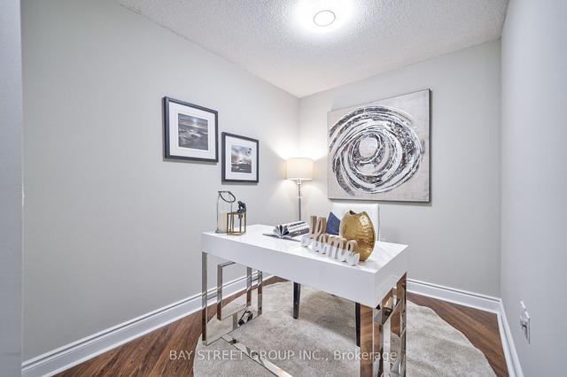1019 - 500 Doris Ave, Condo with 2 bedrooms, 2 bathrooms and 1 parking in Toronto ON | Image 16