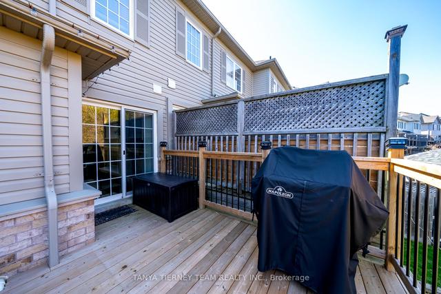 65 Tempo Way, House attached with 3 bedrooms, 3 bathrooms and 3 parking in Whitby ON | Image 26
