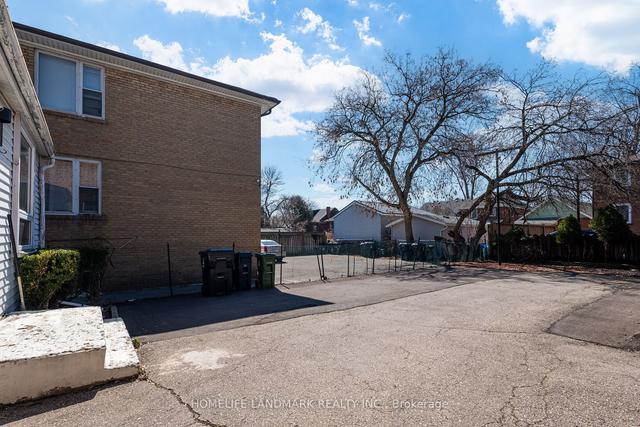 76 Burlington St, House detached with 3 bedrooms, 2 bathrooms and 2 parking in Toronto ON | Image 25