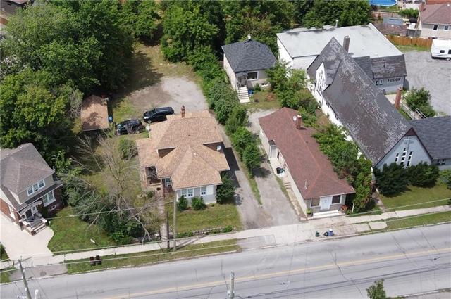 222 Niagara Street, House detached with 11 bedrooms, 6 bathrooms and 10 parking in St. Catharines ON | Image 7