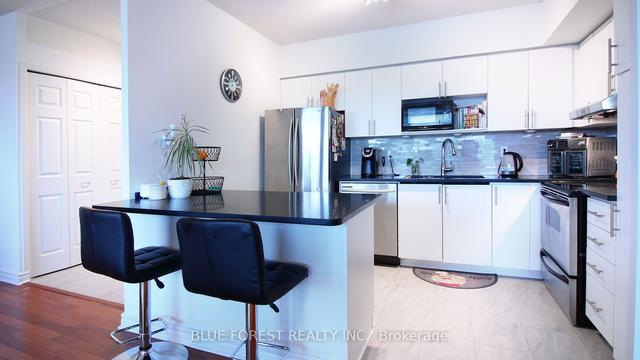405 - 744 Wonderland Rd S, Condo with 2 bedrooms, 2 bathrooms and 1 parking in London ON | Image 2