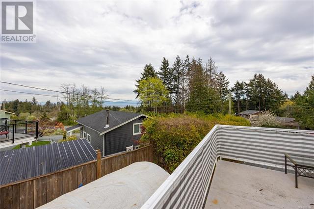 6833 Philip Rd, House detached with 5 bedrooms, 3 bathrooms and 4 parking in Lantzville BC | Image 32
