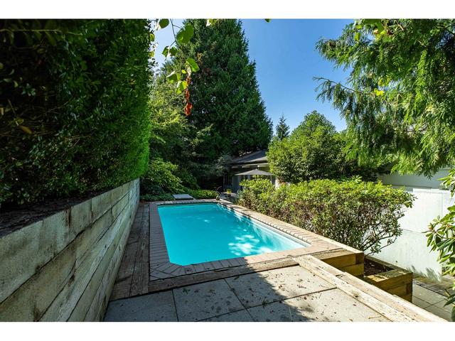 2796 Bayview Street, House detached with 4 bedrooms, 3 bathrooms and 6 parking in Surrey BC | Image 34