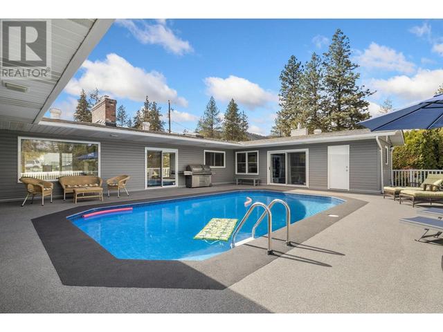 3305 Mcgregor Road, House detached with 3 bedrooms, 2 bathrooms and 6 parking in West Kelowna BC | Image 40
