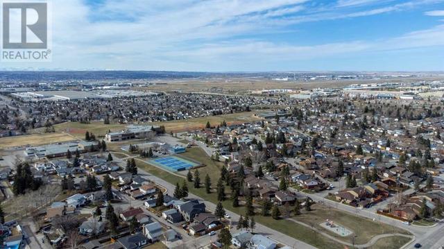 256 Whiteridge Place Ne, House semidetached with 4 bedrooms, 3 bathrooms and 3 parking in Calgary AB | Image 44