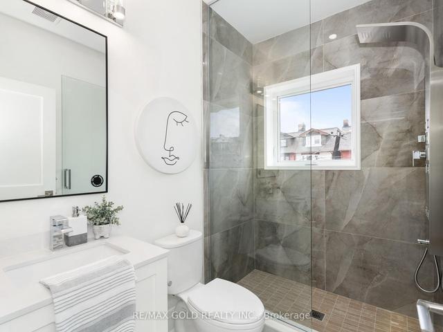 1007 Ossington Ave, House detached with 3 bedrooms, 4 bathrooms and 0 parking in Toronto ON | Image 10