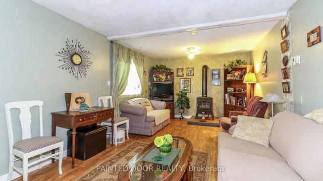 57 Johnson St, House detached with 2 bedrooms, 1 bathrooms and 3 parking in Barrie ON | Image 12