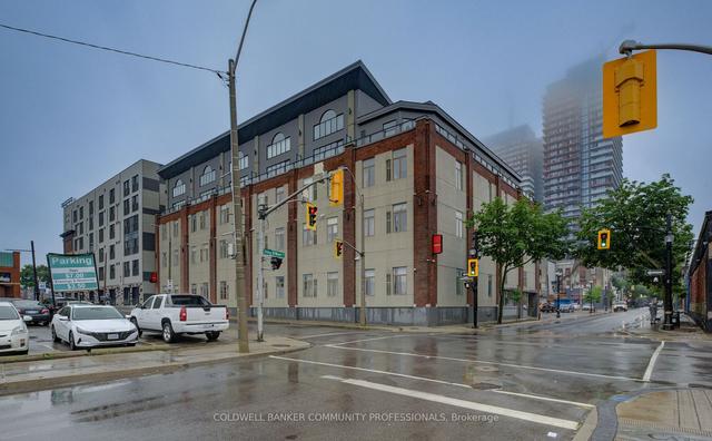 106 - 80 King William St, Condo with 2 bedrooms, 2 bathrooms and 0 parking in Hamilton ON | Image 22
