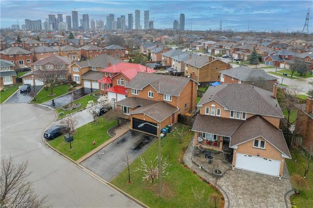 952 Summerbreeze Court, House detached with 4 bedrooms, 3 bathrooms and 6 parking in Mississauga ON | Image 12