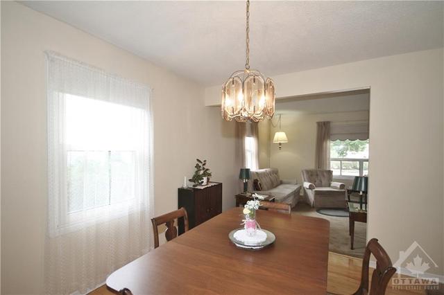 156 General Avenue, House detached with 2 bedrooms, 1 bathrooms and 2 parking in Ottawa ON | Image 6