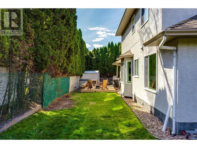 1045 Waldie Court, House detached with 4 bedrooms, 2 bathrooms and 4 parking in Kelowna BC | Image 47