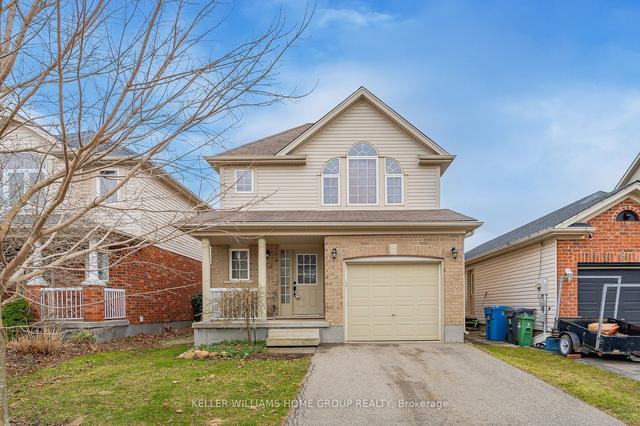 42 Atto Dr, House detached with 3 bedrooms, 3 bathrooms and 3 parking in Guelph ON | Image 1